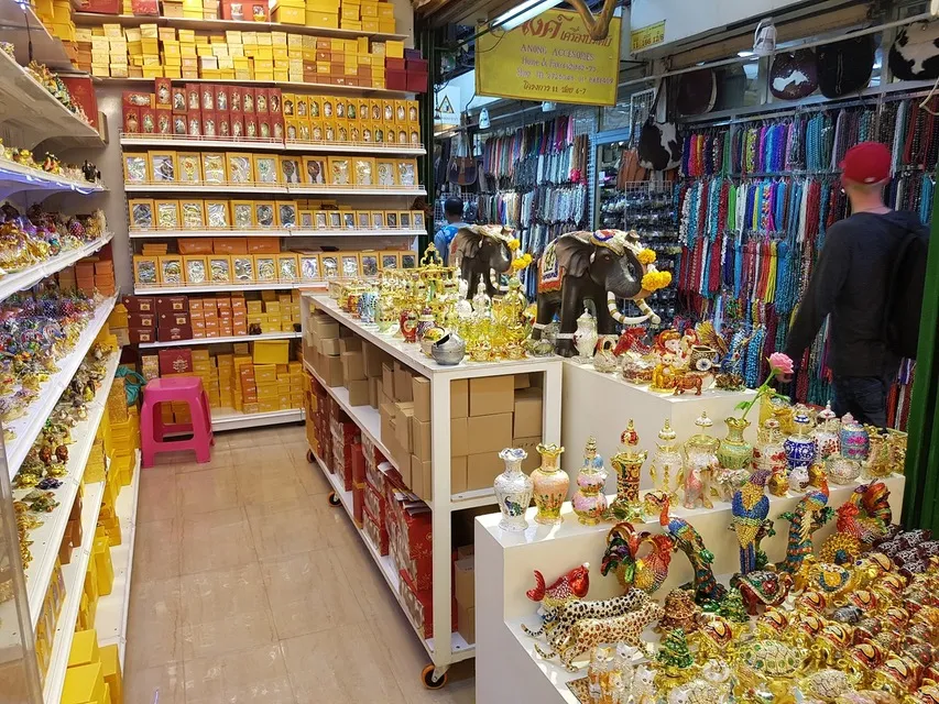 Top things to buy in Bangkok for Indian tourists, with India's 2026 duty-free rules