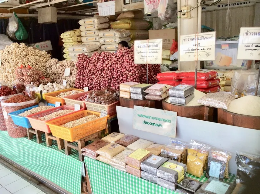 Where to Buy Spices in Bangkok: Or Tor Kor, Phahurat and Chatuchak