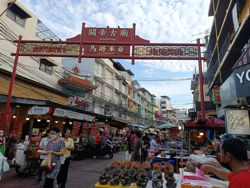 What Vaccinations Do I Need for Bangkok? What the CDC, NaTHNaC and WHO Say