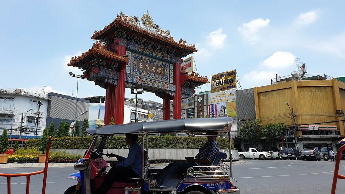 Chinese New Year in Bangkok 2027: Yaowarat, Temples, Food and Tips