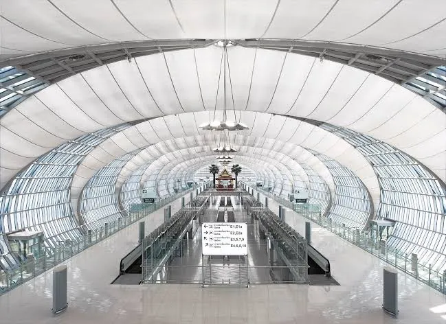 How Long Does It Take to Get Through Immigration and Customs at Bangkok's Suvarnabhumi Airport?