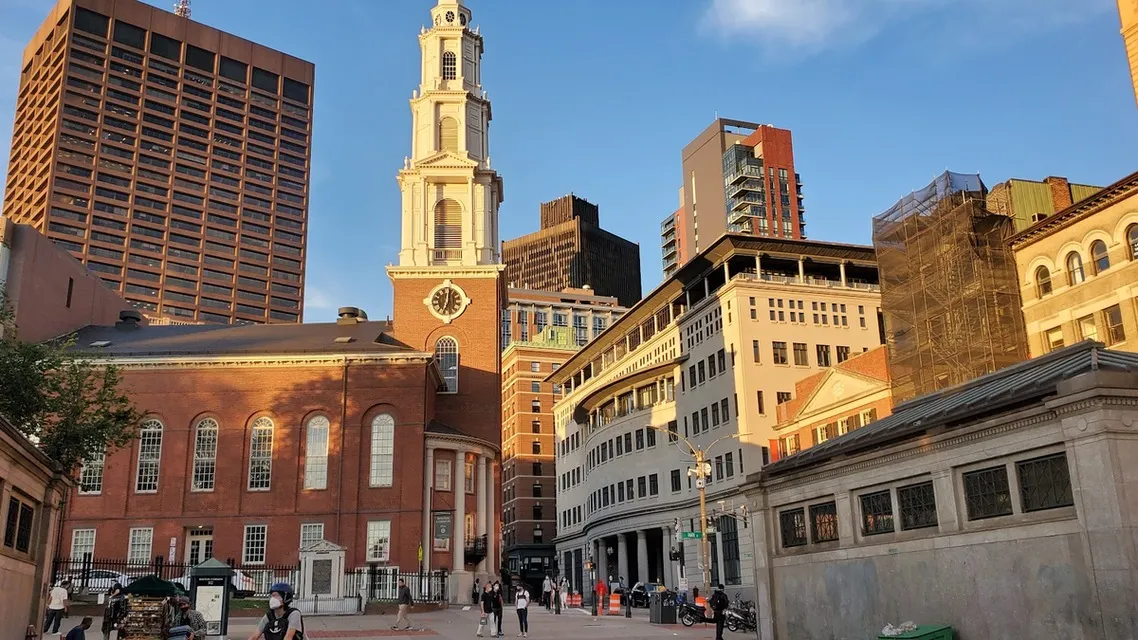 How to Use Public Transportation in Boston: A Visitor's Guide to the T