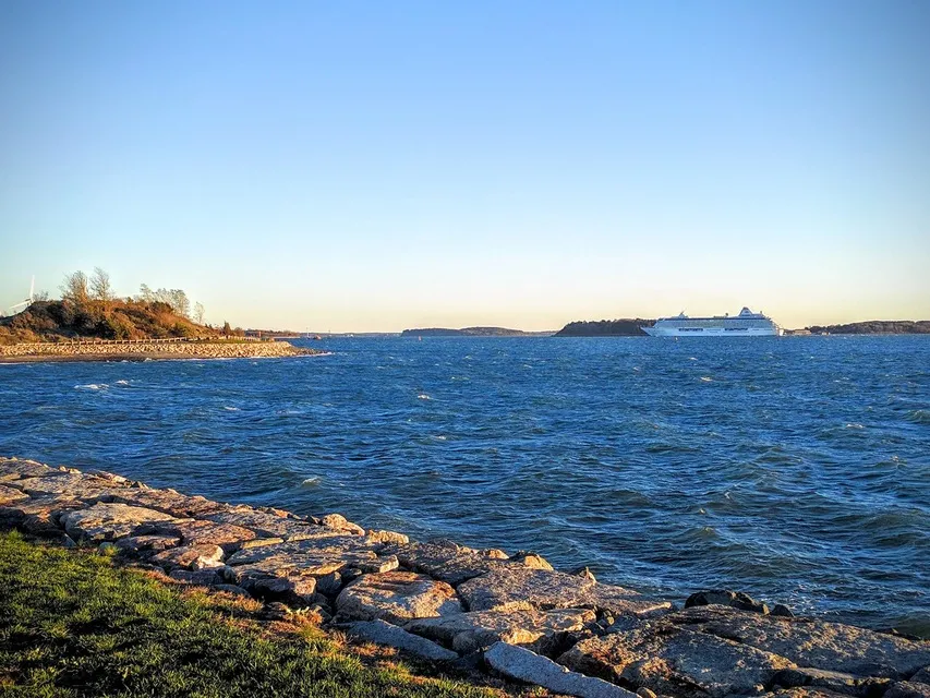 Cruises That Leave From Boston: Bermuda, Canada and the Season
