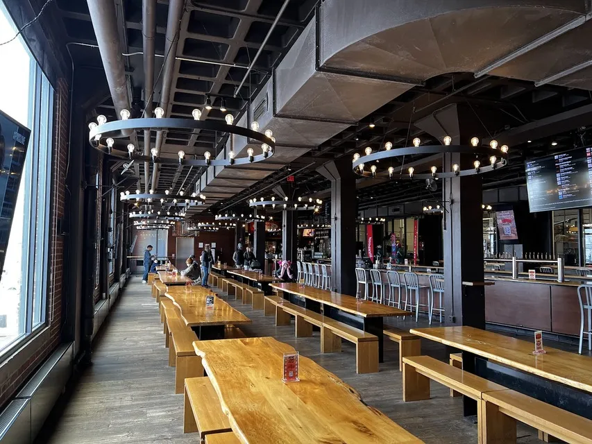 Bachelor Party in Boston: Breweries, Games, Steak Dinners and Late Bars