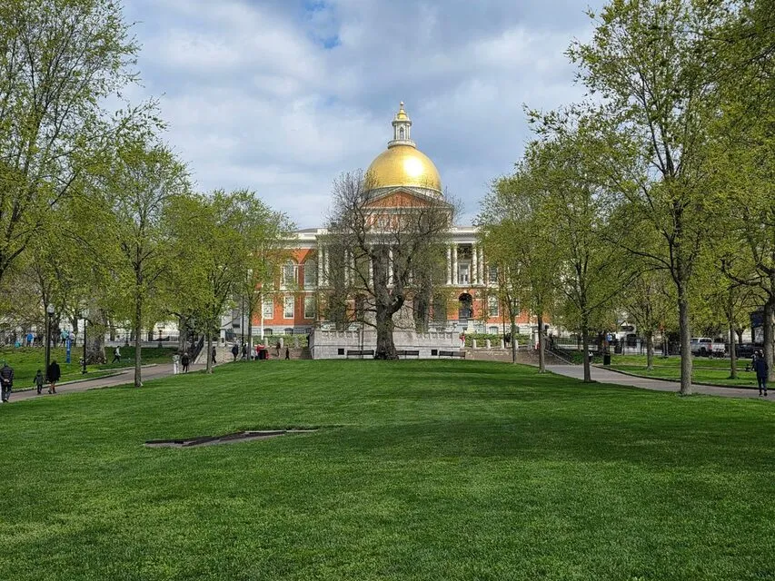 Boston vs. New York City: Which to Visit, and How to Do Both