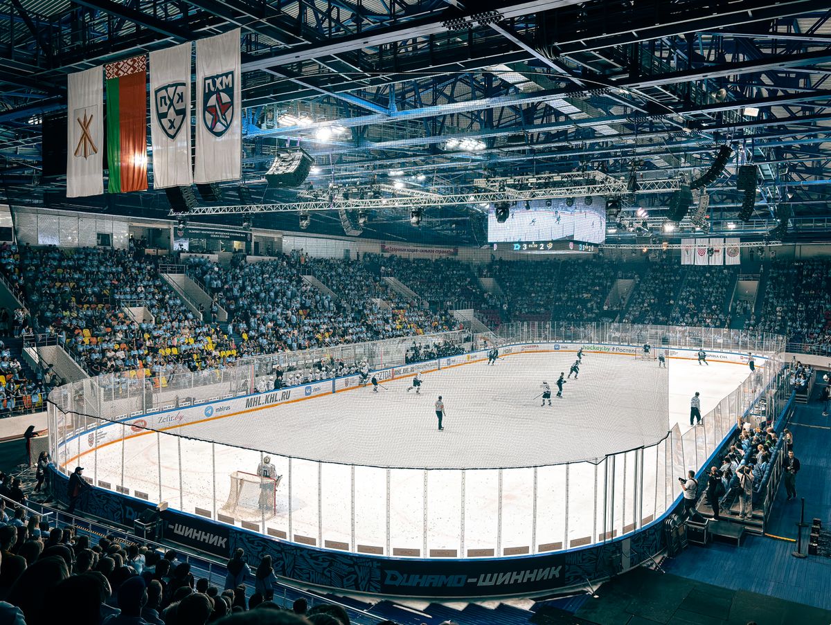 Vail Yeti vs. Empty Netters at Dobson Arena